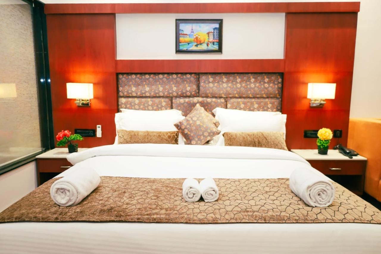 Oralia Resort Ashvem Beach ภายนอก รูปภาพ